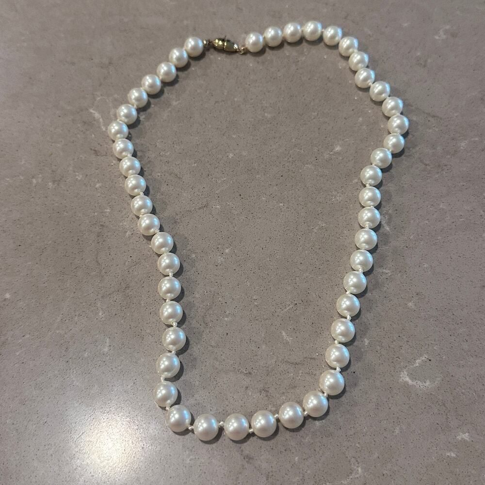 Vintage Monet Faux Pearl Necklace-Classic Gold-Tone Clasp - Picture 2 of 10